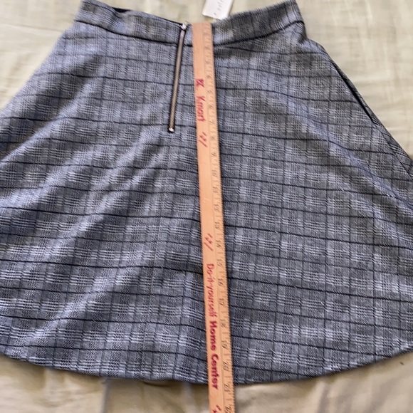 NWT skater skirt - Picture 5 of 6